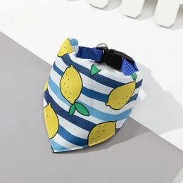 Bandană pentru câini tip eșarfă, cu prindere pe zgardă, imprimeu